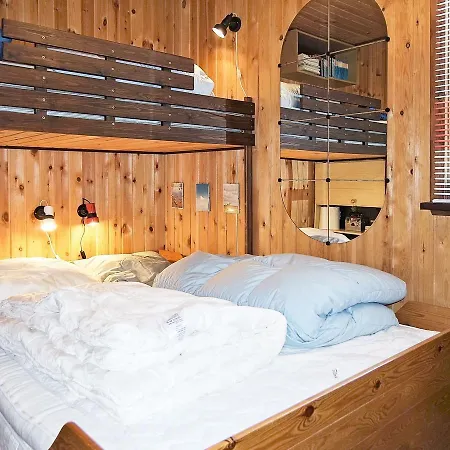 Holiday Home Halvrebene